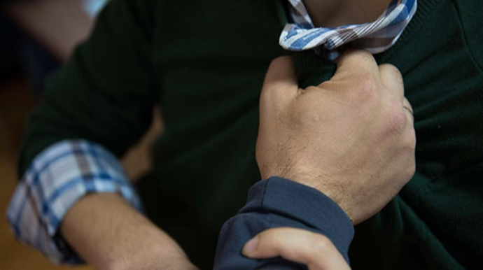 Bakı sakinini küçədə döyülüb