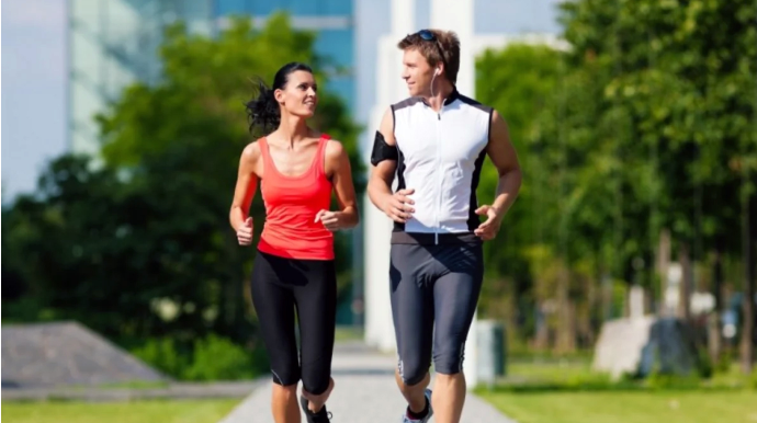 Kак неправильный бег вредит коленям - Врач объяснил