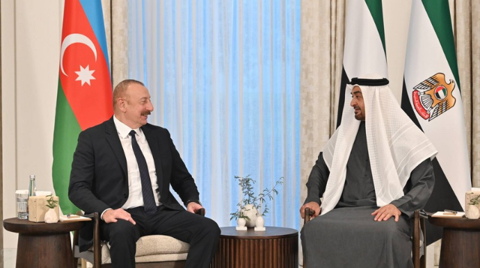 İlham Əliyev BƏƏ prezidenti ilə görüşüb