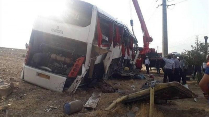 İranlı jurnalistləri daşıyan avtobus aşıb, ölənlər və yaralananlar var