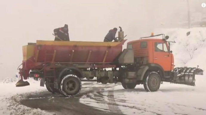 Laçın-Xankəndi yoluna qum səpildi - VİDEO 