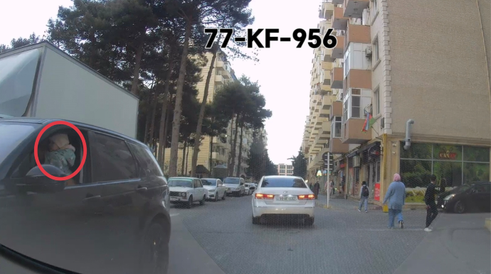 Azyaşlı uşağını sükan arxasına keçirən sürücü: Bunlar baş versə...  - VİDEO