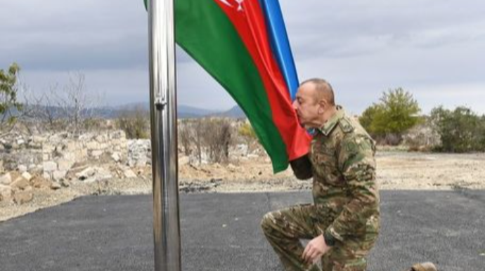 İlham Əliyev Ağdamda bayrağımızı ucaldıb  - FOTO