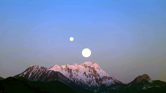 Yer ətrafında altı "kiçik Ay" fırlanır - Alimlərdən maraqlı kəşf 