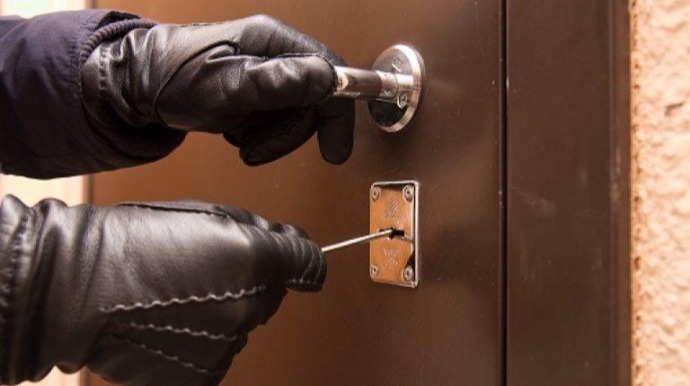 Abşeronda evdən oğurluq edən şəxs saxlanıldı