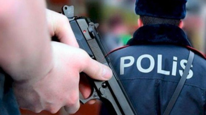 Bakıda polis ehtiyatsızlıqdan özünü güllələyib - RƏSMİ AÇIQLAMA
