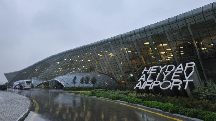 Azərbaycanda hava nəqliyyatı ilə sərnişindaşımalar kəskin artıb