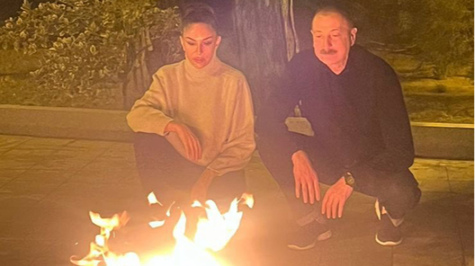 Prezident və xanımı çərşənbə tonqalı ətrafında - FOTO 