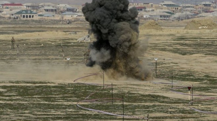 Yararsız döyüş sursatları məhv ediləcək 