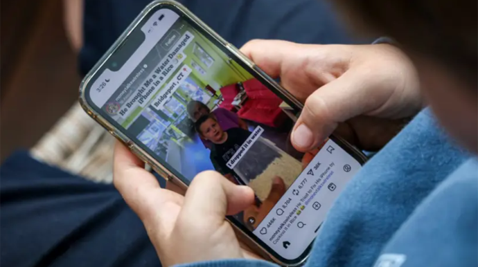 Bu ölkədə azyaşlılara sosial media qadağan edilir 