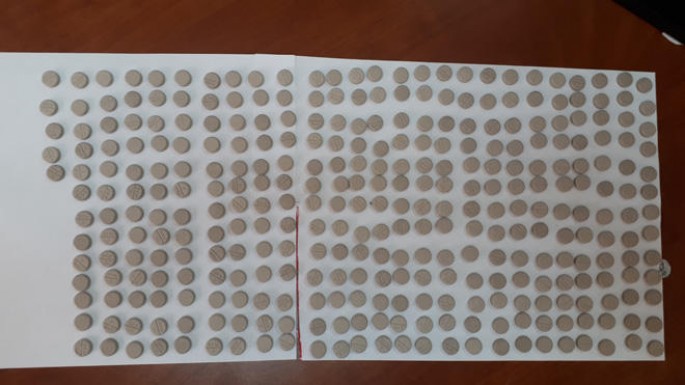 Həyat yoldaşını narkotiki gizlədərək keçirməyə məcbur edən şəxs saxlanılıb