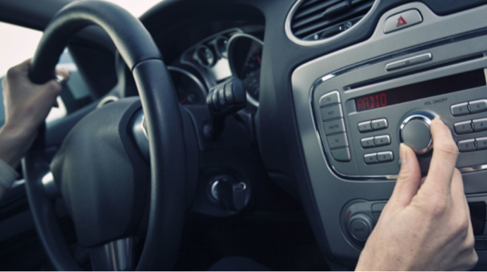 Xırdalanda hər gecə küçə ilə diskotekanı səhv salan sürücülər - VİDEO 