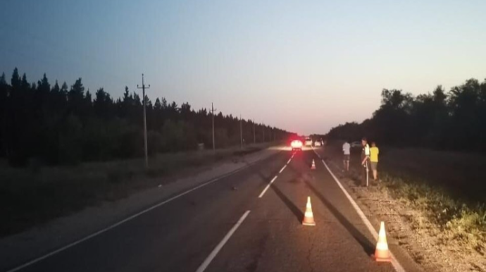 Skuter maşına çırpıldı, ölənlər var