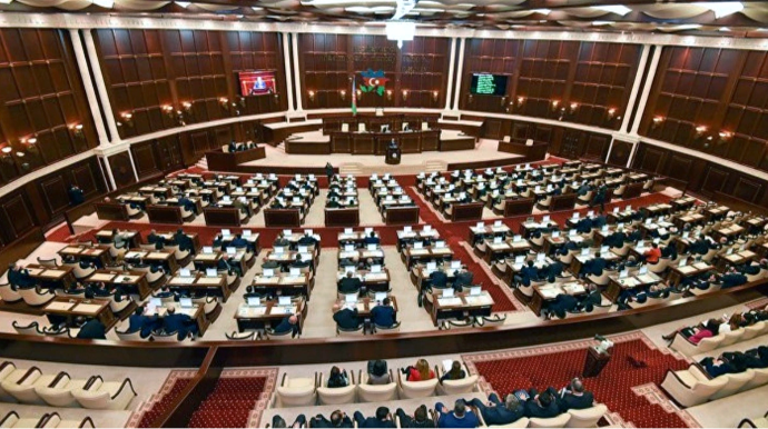 Milli Məclis  yeni qərar qəbul etdi: 12 ay sonra qüvvəyə minəcək 