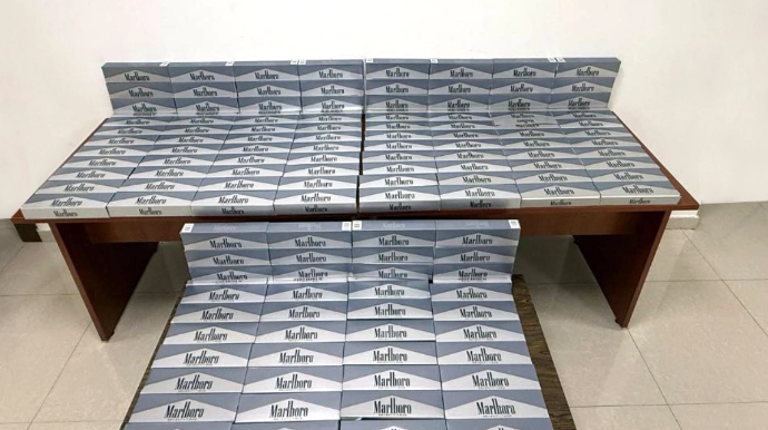 İstanbuldan qayıdan şəxsdə külli miqdarda aksiz markasız siqaret aşkarlandı