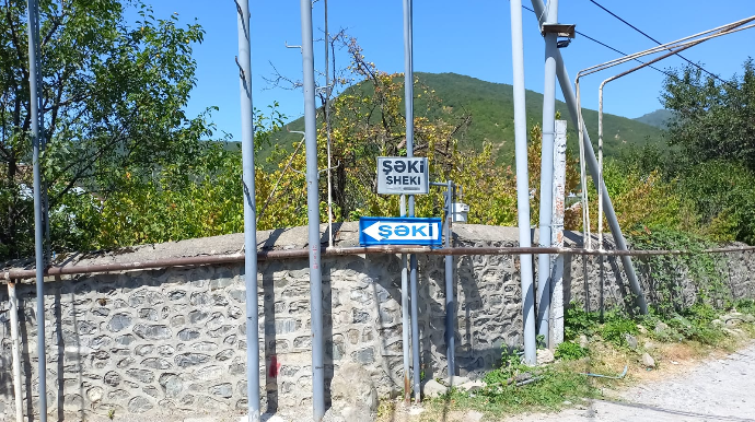 Azərbaycanda bir neçə ədəd olan avtomobildən biri ŞƏKİDƏDİR  - FOTO