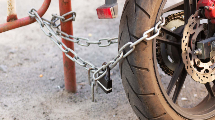 Yasamalda moped oğurlayan şəxslər saxlanılıb 