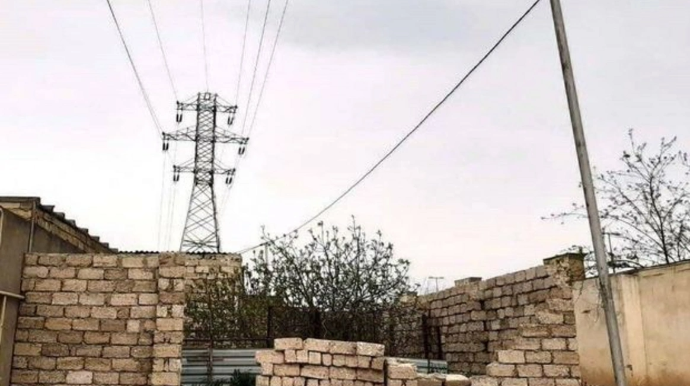 Güclü külək nəticəsində ölən şəxs AAYDA-nın əməkdaşı imiş 