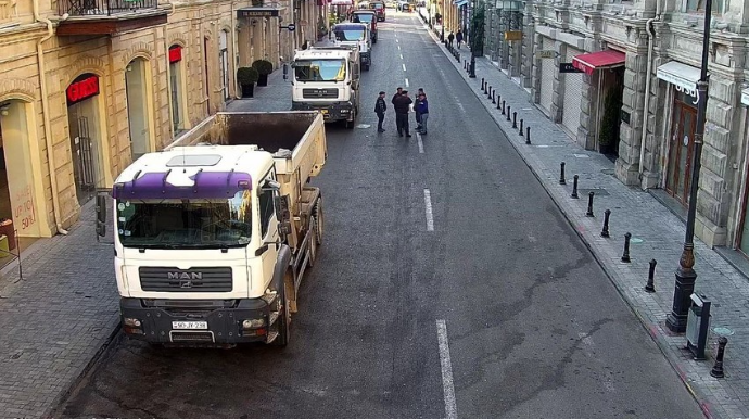 Bakının iki mərkəzi küçəsində hərəkət məhdudlaşdırıldı - FOTO   - YENİLƏNİB