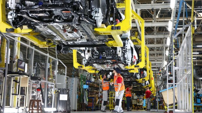 Avropada minik avtomobillərinin istehsalı minimum səviyyəyə düşdü 