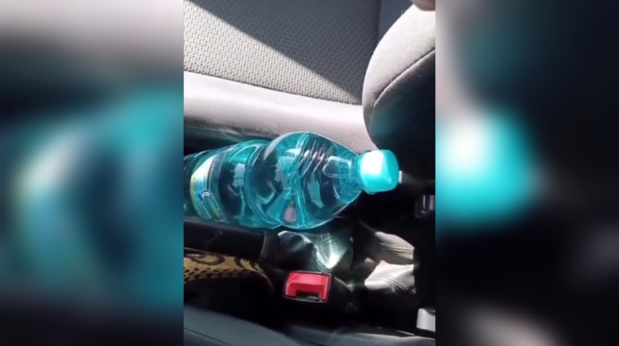 Maşında plastik butulka saxlamağın 2 təhlükəsi: Maşın yana bilər, özünüz isə zəhərlənə bilərsiniz - VİDEO