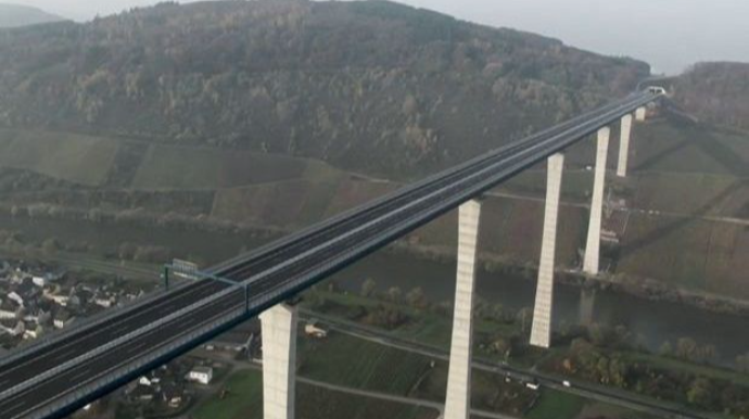 Azərbaycanda nəhəng körpü tikiləcək 