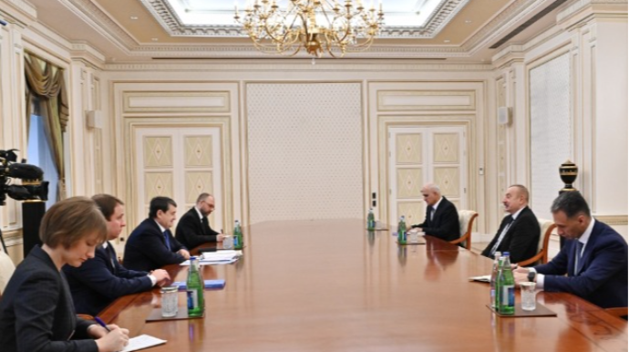 İlham Əliyev Putinin köməkçisini qəbul etdi 