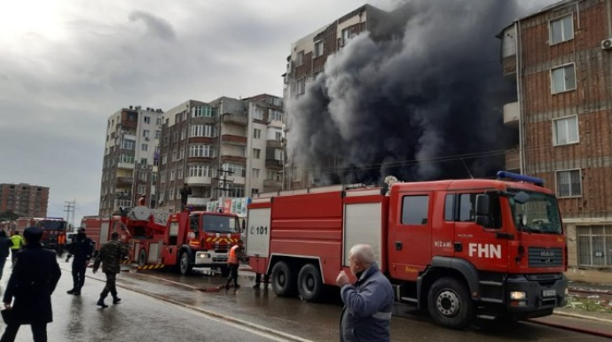 Xaçmazda 5 ailənin yaşadığı evdə YANĞIN 