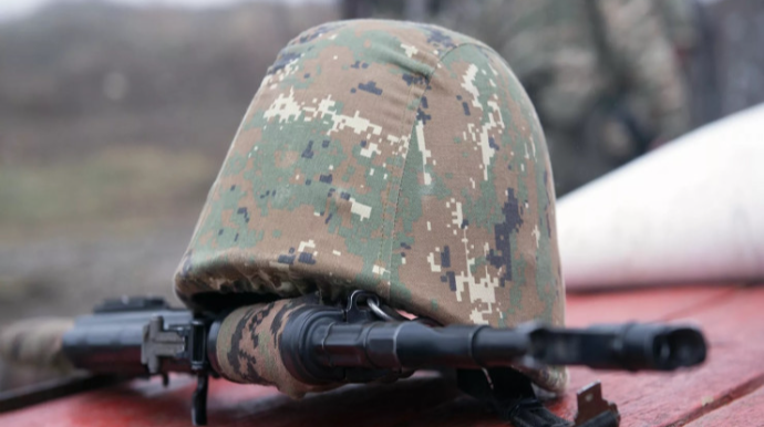 Erməni hərbçiləri arasında SİLAHLI İNSİDENT: Ölən var 