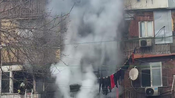Bakıda binada baş verən yanğın söndürüldü - YENİLƏNİB