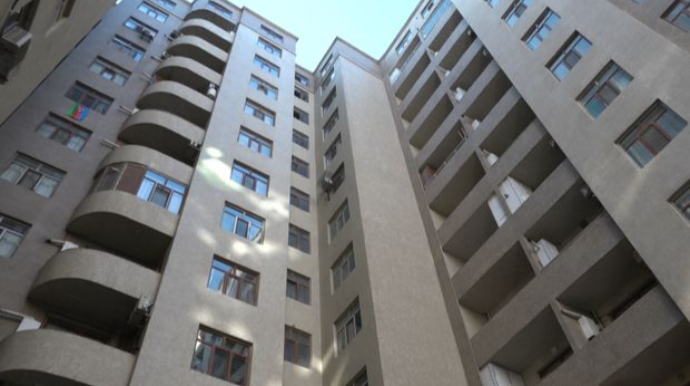 Bakıda qadın uşaqlarını və özünü binadan niyə atdı? ŞOK SƏBƏB + VİDEO 