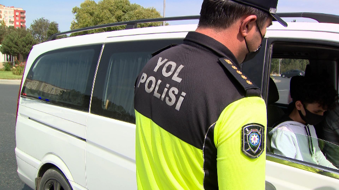 Sumqayıtda karantin qaydalarını pozan mikroavtobus sürücüləri aşkarlanıb - VİDEO