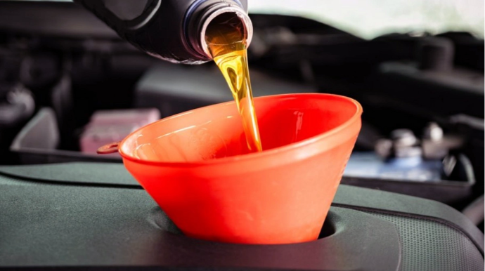 Автоэксперт назвал семь факторов, влияющих на ресурс моторного масла