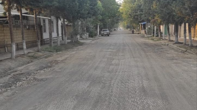 Salyanda asfaltsız yollar maşınları sıradan çıxarır - SAKİNLƏRDƏN ŞİKAYƏT  - FOTO - VİDEO