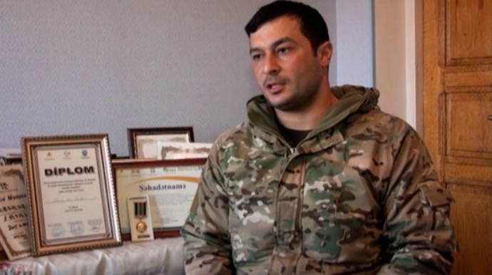 Yaralandıqdan sonra ağır döyüşlərə qayıdan zabitimiz   - VİDEO