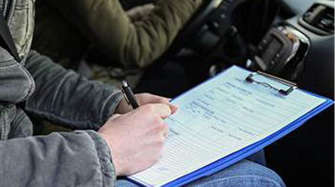 Sürücülük kursları üzərində xüsusi nəzarət olmalıdır... 