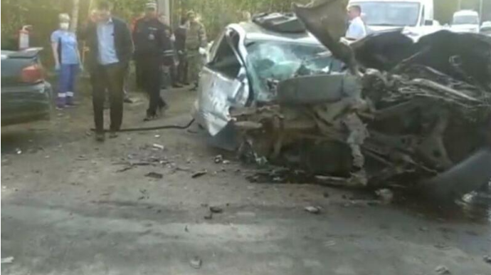 Два человека погибли и пять пострадали в аварии в России - ВИДЕО