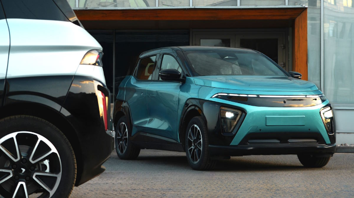 Rusların ilk elektromobilinin qiyməti narazılıq doğurdu 