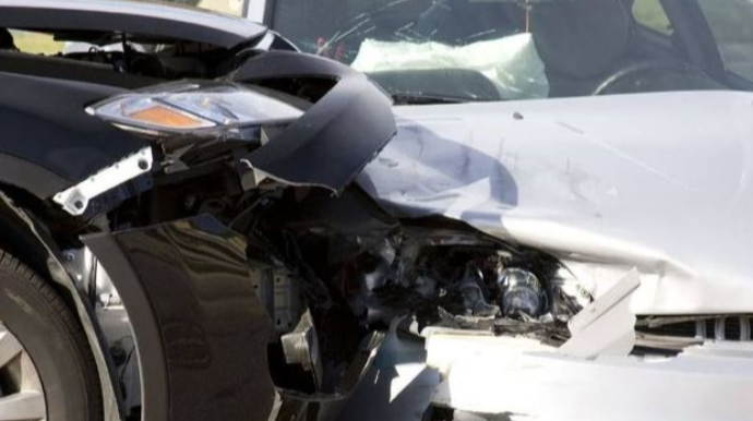 Gədəbəydə iki avtomobil toqquşdu