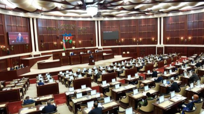 Milli Məclisdə Şuşa ilə bağlı qanun layihəsi birinci oxunuşda qəbul olundu