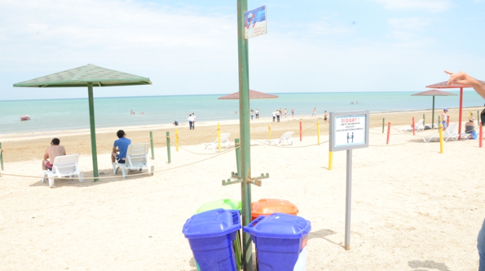 Paytaxtdakı çimərliklər fəaliyyətə başladı - FOTOLAR