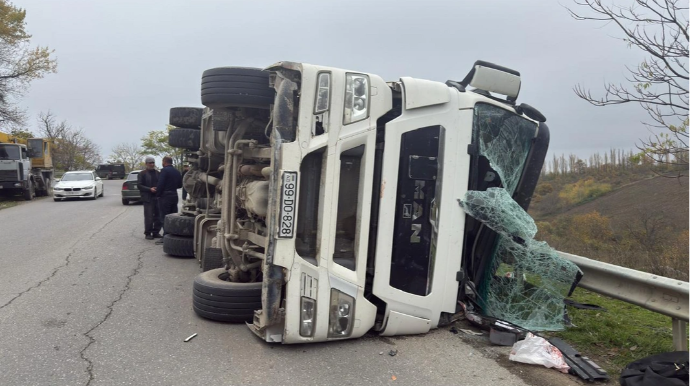 Qusarda yük avtomobilinin aşdı - FOTO - YENİLƏNİB