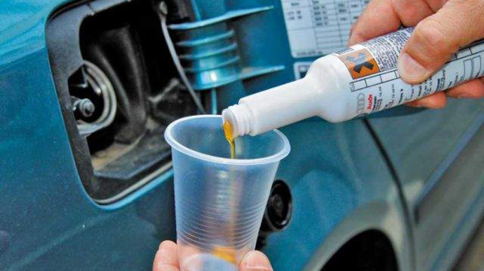 Avtomobilə keyfiyyətsiz yanacaq tökülübsə, nə etməli? 