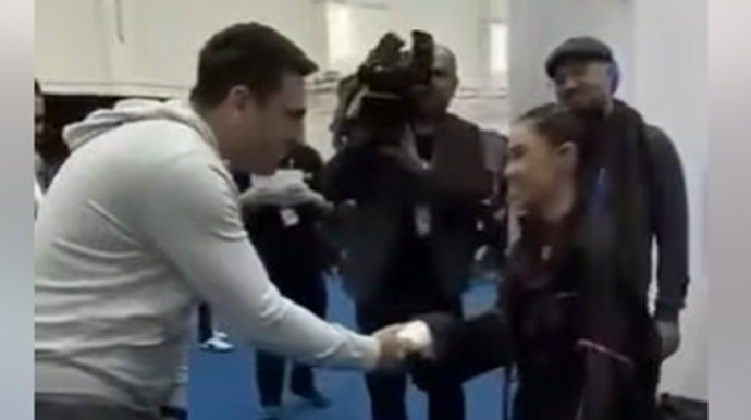 Erməni spiker iştirakçımıza uğurlar arzuladı - VİDEO