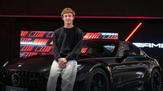 "Formula-1" pilotu qəzaya düşdü - FOTO 