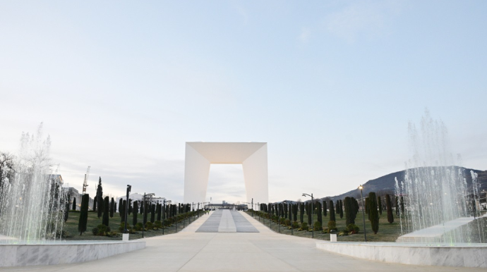 Prezident Xankəndidə Zəfər parkının açılışında iştirak etdi 