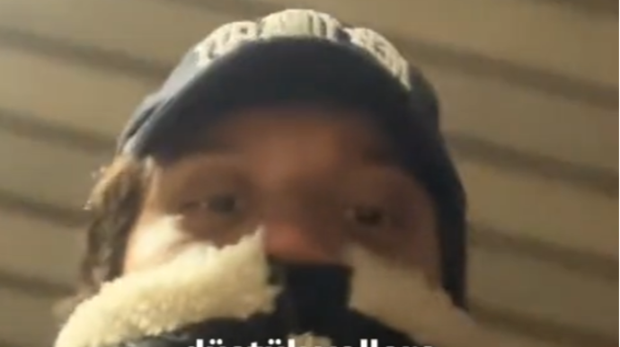 Edis güclü qara görə metroya mindi, gündəm oldu - FOTO - VİDEO