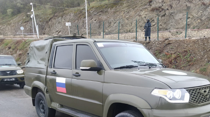 Laçın-Xankəndi yolundan RSK-ya məxsus 2 avtomobil maneəsiz keçib   - FOTO
