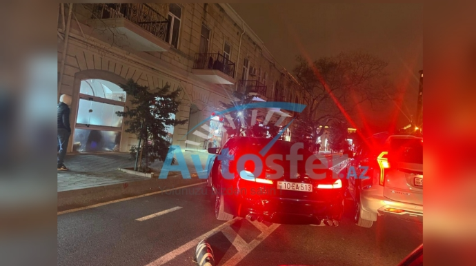 Velosipedçilərin yolunu kəsib qanunu saymayan "BMW" sürücüsü CƏRİMƏLƏNDİ - 10-EA-513 - FOTO