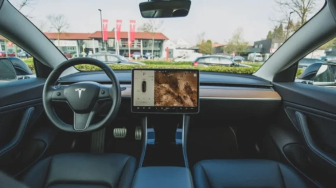 Müasir avtomobillərdə yeni trend: funksiyalar artıq aylıq ödənişlə aktivləşəcək - RƏSMİ 